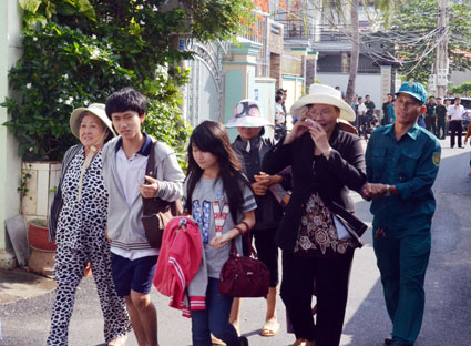 Ngày 24 và 25-7 vừa qua, TP.Vũng Tàu tổ chức diễn tập sơ tán nhân dân phường Thắng Tam đến nơi tránh trú an toàn trước khi bão đổ bộ vào địa phương.